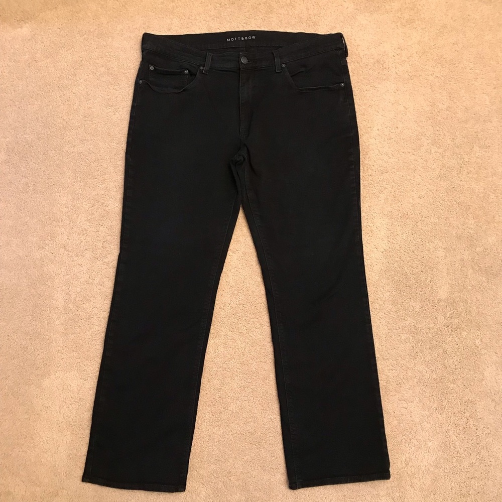 Men's Black Straight Jeans